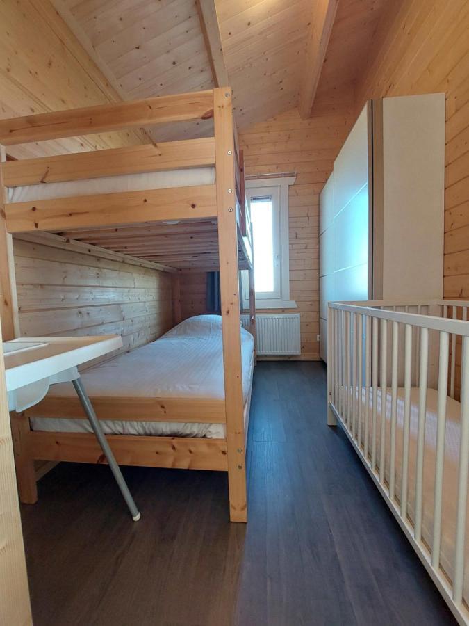 Vakantiehuisje Vlakbij Leeuwarden, Swichumer Pleats Bagian luar foto