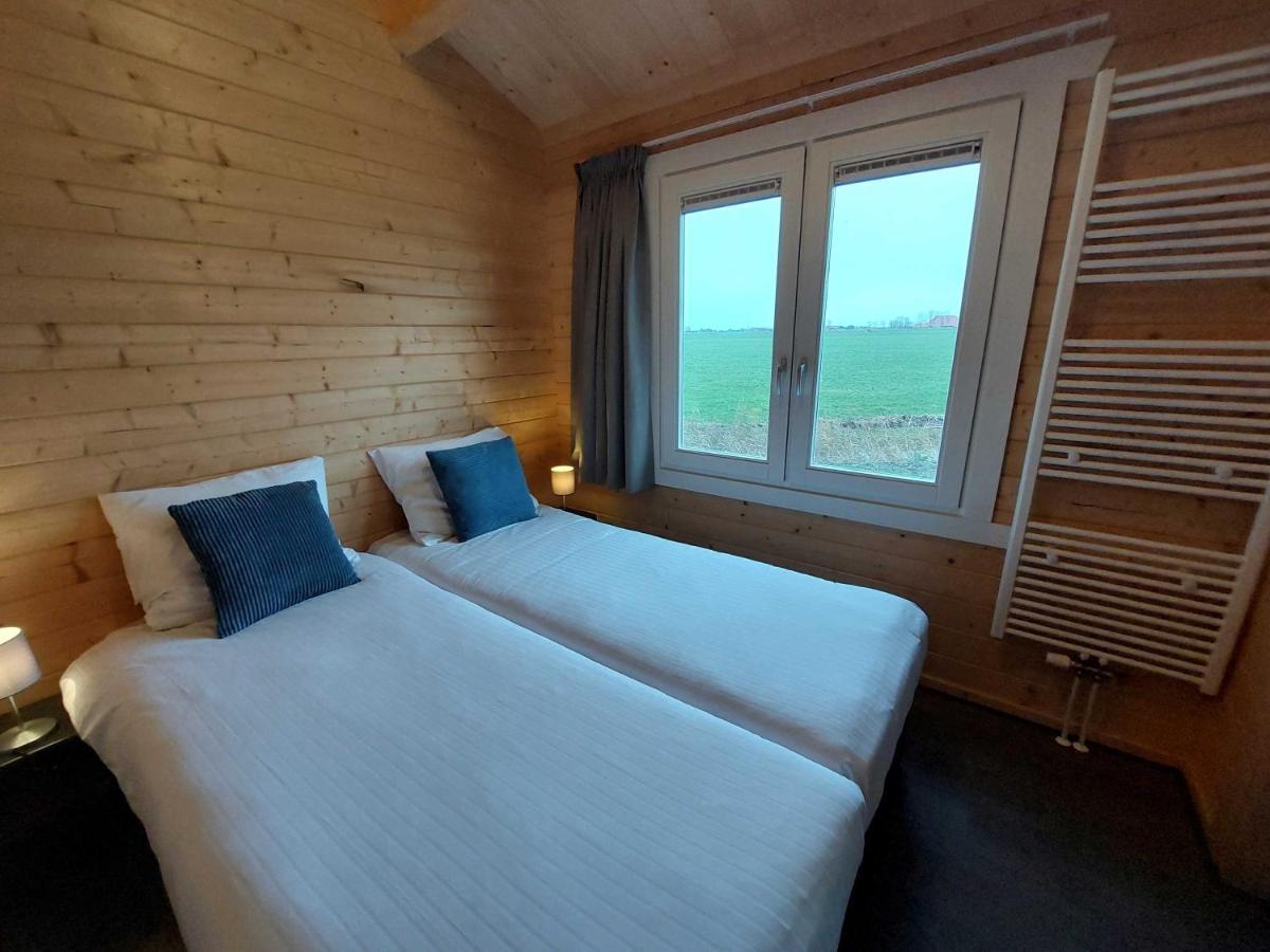 Vakantiehuisje Vlakbij Leeuwarden, Swichumer Pleats Bagian luar foto